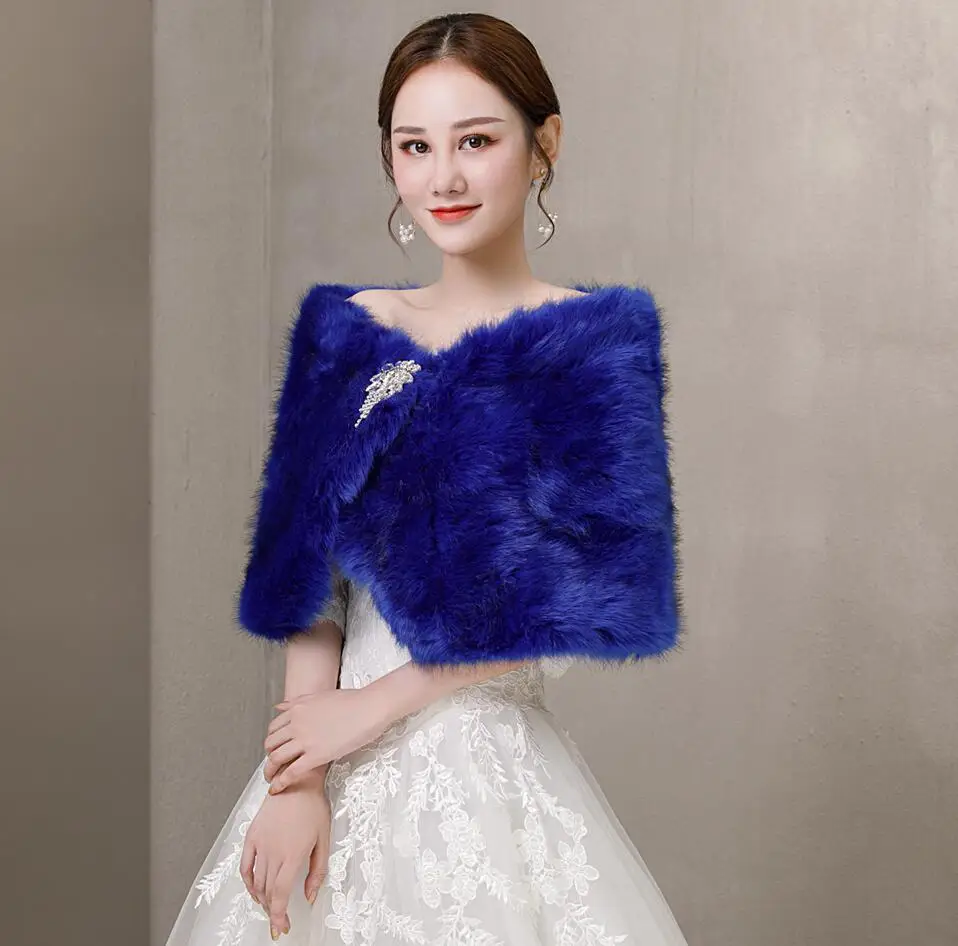 Blue Faux Fur Crystal Brooch W - Stole Wedding Shawl 评论和价格