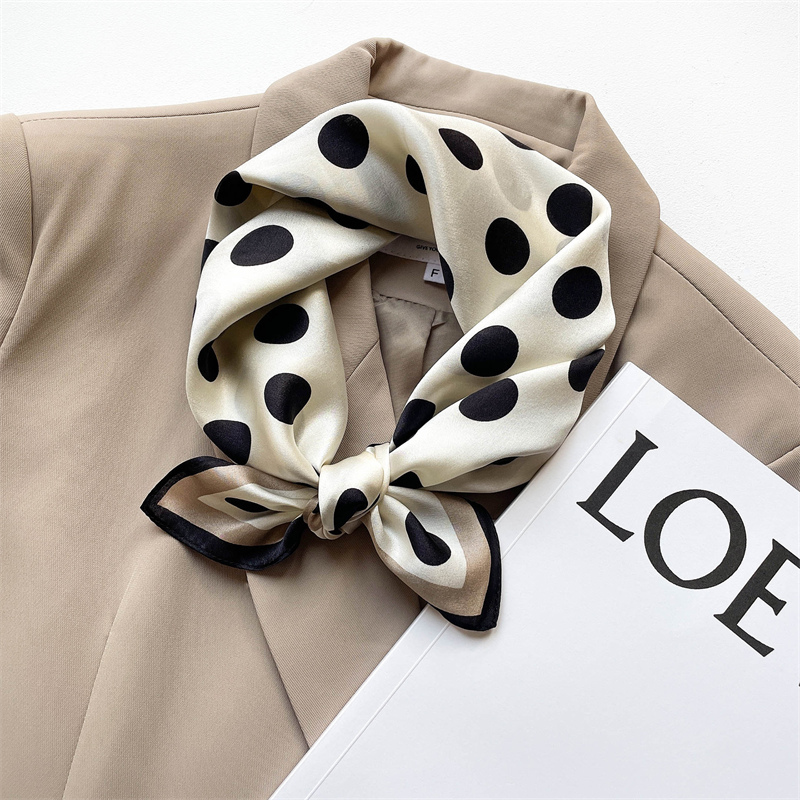2024 New Pure Silk Scarf Small - Ascot Neck Scarf 评论和价格
