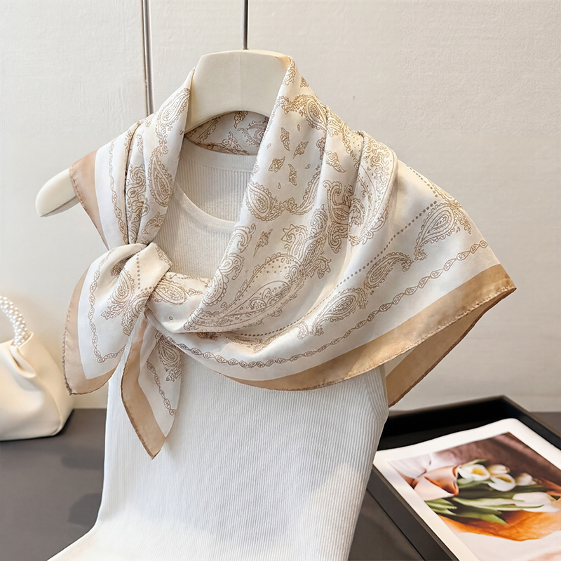 Vintage Beige Paisley Print Sq - Scarf Silk Square 评论和价格